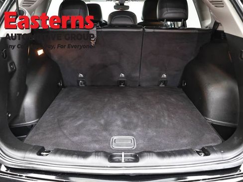 Used 2022 Jeep Compass Trailhawk w/ Trailhawk Elite Group image 9