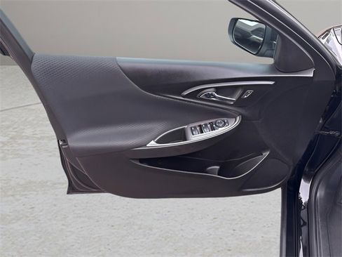 Used 2023 Chevrolet Malibu LT image 6