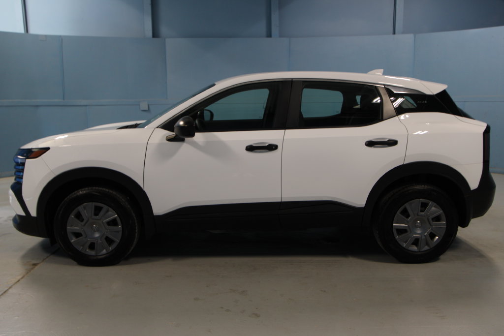 Used 2025 Nissan Kicks S FWD image 24