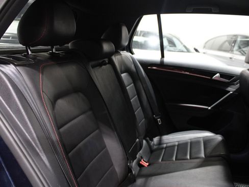 Used 2016 Volkswagen GTI SE FWD image 18