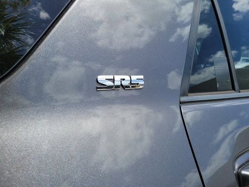 Used 2020 Toyota 4Runner SR5 Premium w/ Moonroof Package image 6