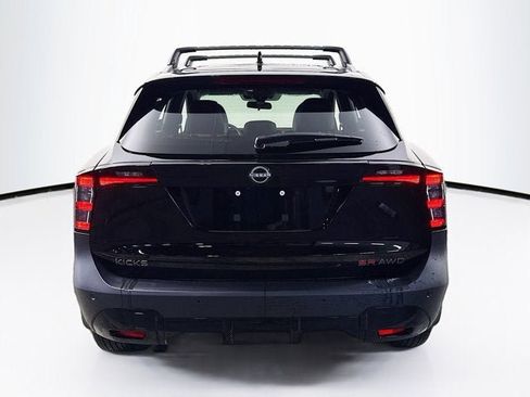 New 2026 Nissan Kicks SR AWD/4WD image 6