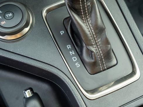 Used 2020 Ford Ranger XLT w/ FX4 Off-Road Package image 19