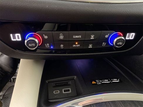 Used 2023 Buick Enclave Avenir w/ Avenir Technology Package image 19