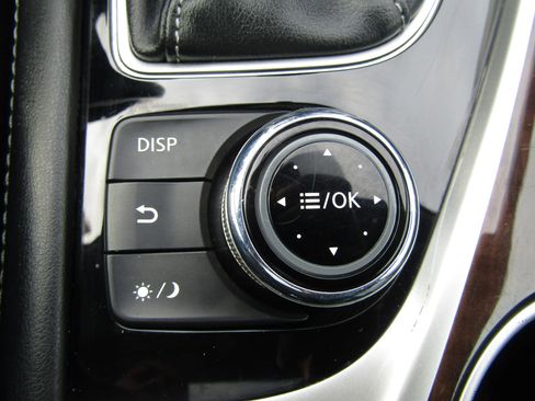 Used 2018 INFINITI Q50 Luxe image 26