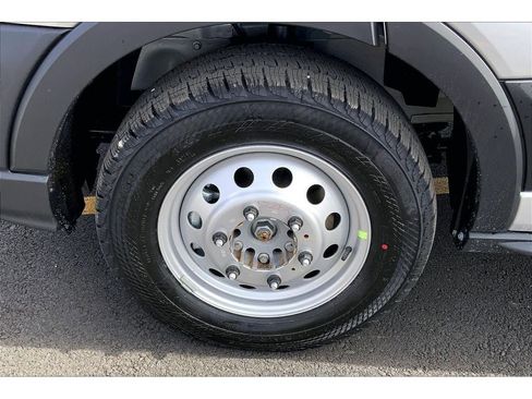 New 2026 Ford Transit 250 148 Medium Roof Extended AWD image 13