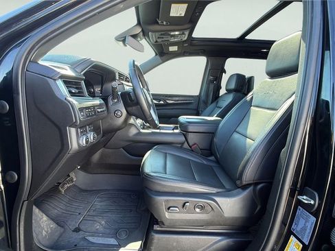 Used 2023 GMC Yukon XL Denali image 24