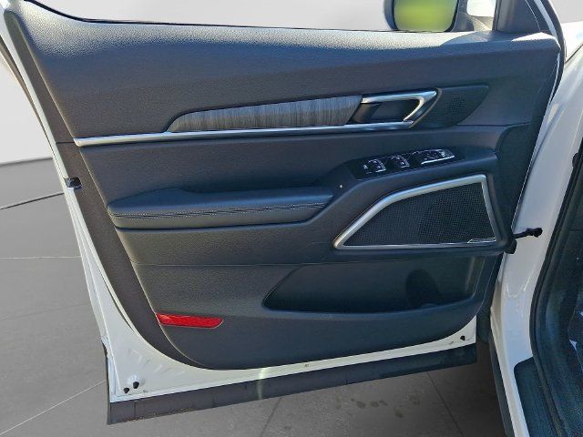 Used 2024 Kia Telluride EX w/ EX Captain's Chair Package FWD image 14