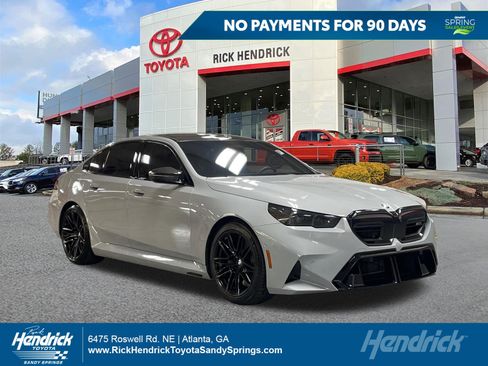 Used 2026 BMW M5 w/ Carbon Package AWD/4WD image 1