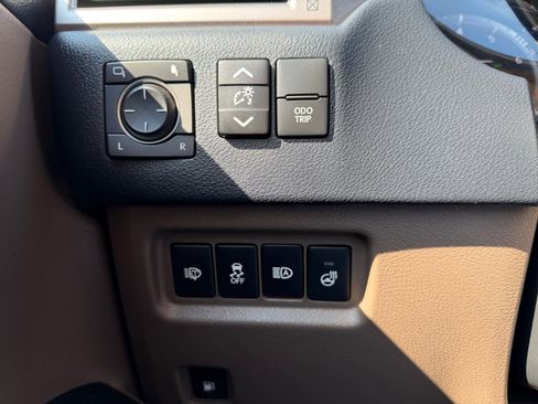 Used 2023 Lexus GX 460 Premium w/ Premium Package image 47