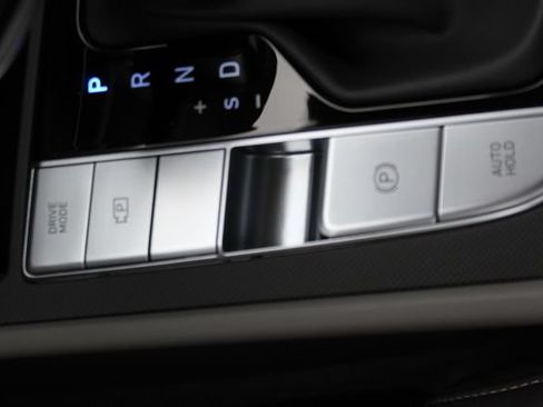 New 2026 Hyundai Elantra Hybrid FWD image 25