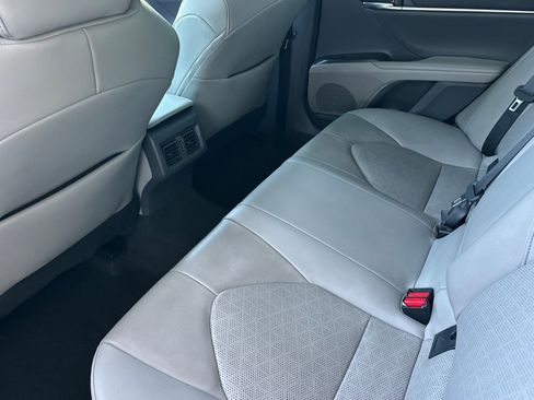 Used 2022 Toyota Camry XSE FWD image 12