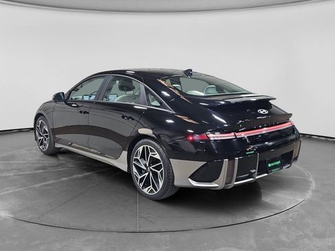 Used 2024 Hyundai Ioniq 6 SEL AWD/4WD image 2