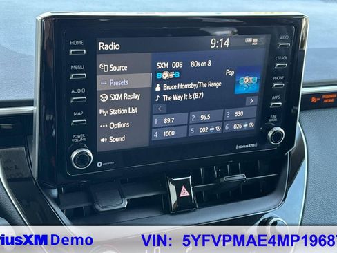 Used 2021 Toyota Corolla LE w/ LE Convenience Package FWD image 27