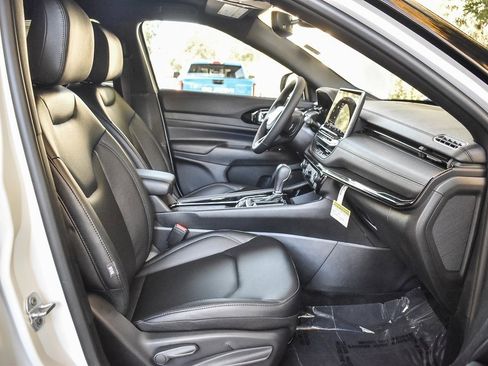 New 2026 Jeep Compass Limited image 16