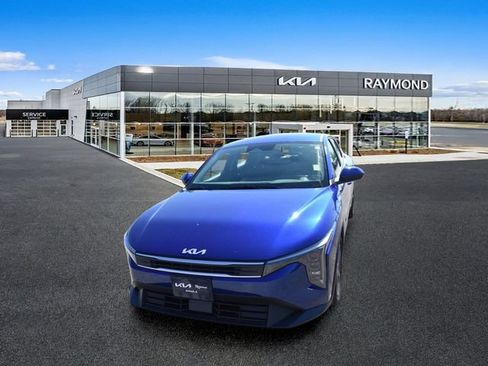 Certified 2025 Kia K4 FWD image 7
