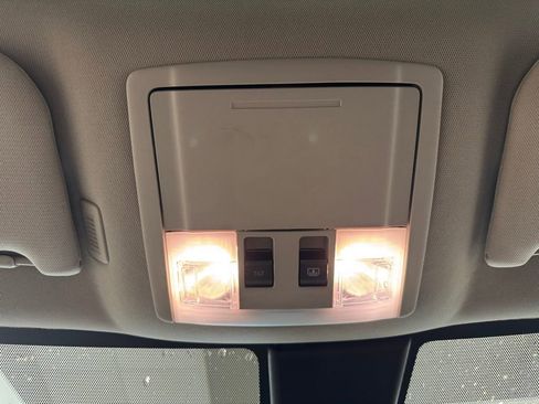 Used 2015 Lincoln MKX FWD w/ Equipment Group 102A image 44