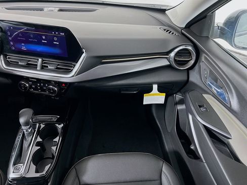 New 2026 Chevrolet Trax ACTIV FWD image 22