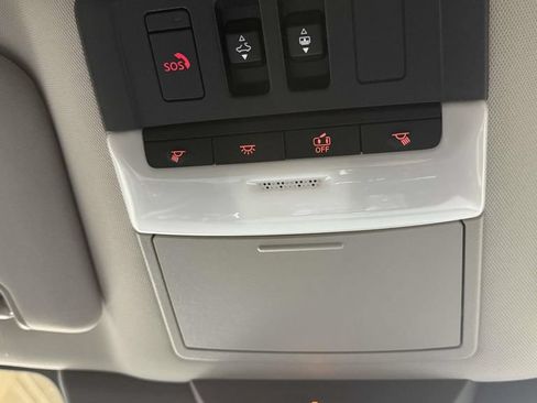 Used 2022 Nissan Pathfinder Platinum w/ Cargo Package AWD/4WD image 54