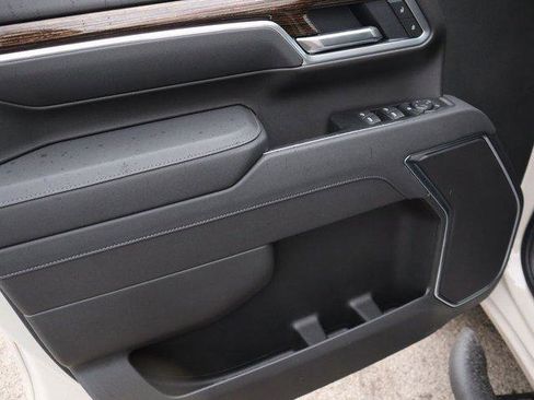 New 2026 GMC Sierra 2500 SLE w/ SLE Value Package; image 20