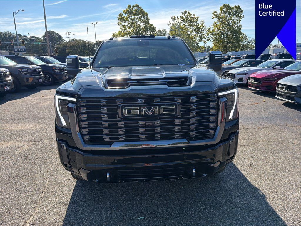 Used 2024 GMC Sierra 2500 Denali Ultimate AWD/4WD image 2