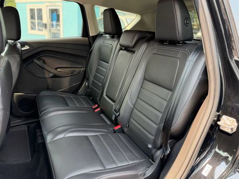 Used 2017 Ford Escape Titanium AWD/4WD image 13
