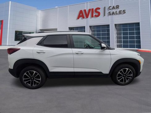 Used 2025 Chevrolet TrailBlazer LT AWD/4WD image 5