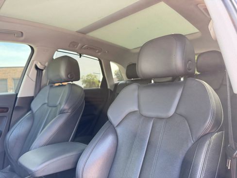 Used 2018 Audi Q5 2.0T Premium Plus w/ Premium Plus Package AWD/4WD image 4