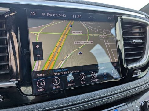 Used 2019 Chrysler Pacifica Limited w/ Advanced Safetytec Group image 12