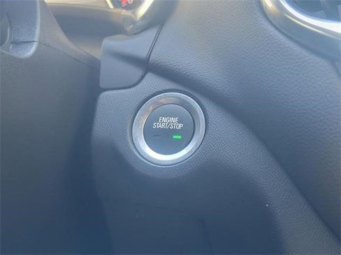 Certified 2023 Chevrolet Equinox LT w/ Driver Convenience Package image 30