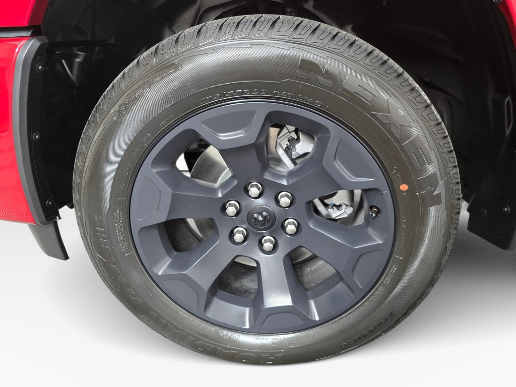 New 2026 RAM 1500 Express AWD/4WD image 12