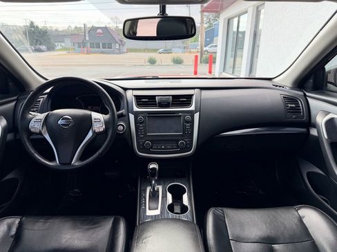 Used 2016 Nissan Altima 2.5 SL w/ 2.5 Technology w/LED Package image 17