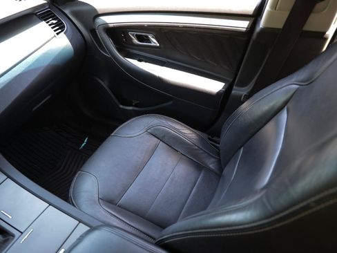 Used 2012 Ford Taurus SEL FWD image 22