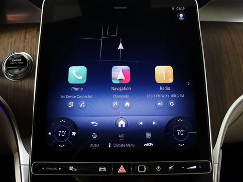 Certified 2025 Mercedes-Benz GLC 300 4MATIC image 4