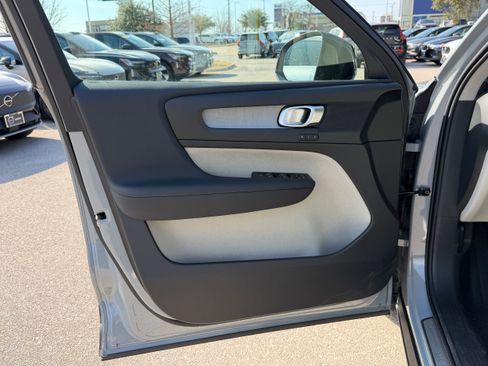 New 2026 Volvo XC40 B5 Plus w/ Protection Package Premier image 16