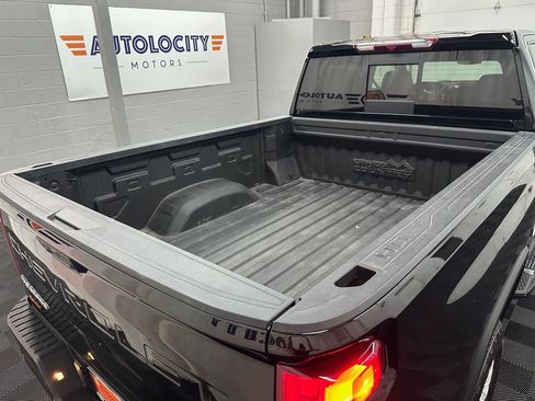 Used 2022 Chevrolet Silverado 3500 High Country AWD/4WD image 11