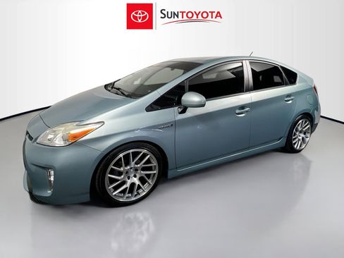 Used 2015 Toyota Prius Two image 9