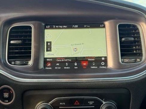 Used 2018 Dodge Charger R/T Scat Pack w/ Beats Audio Group RWD image 7