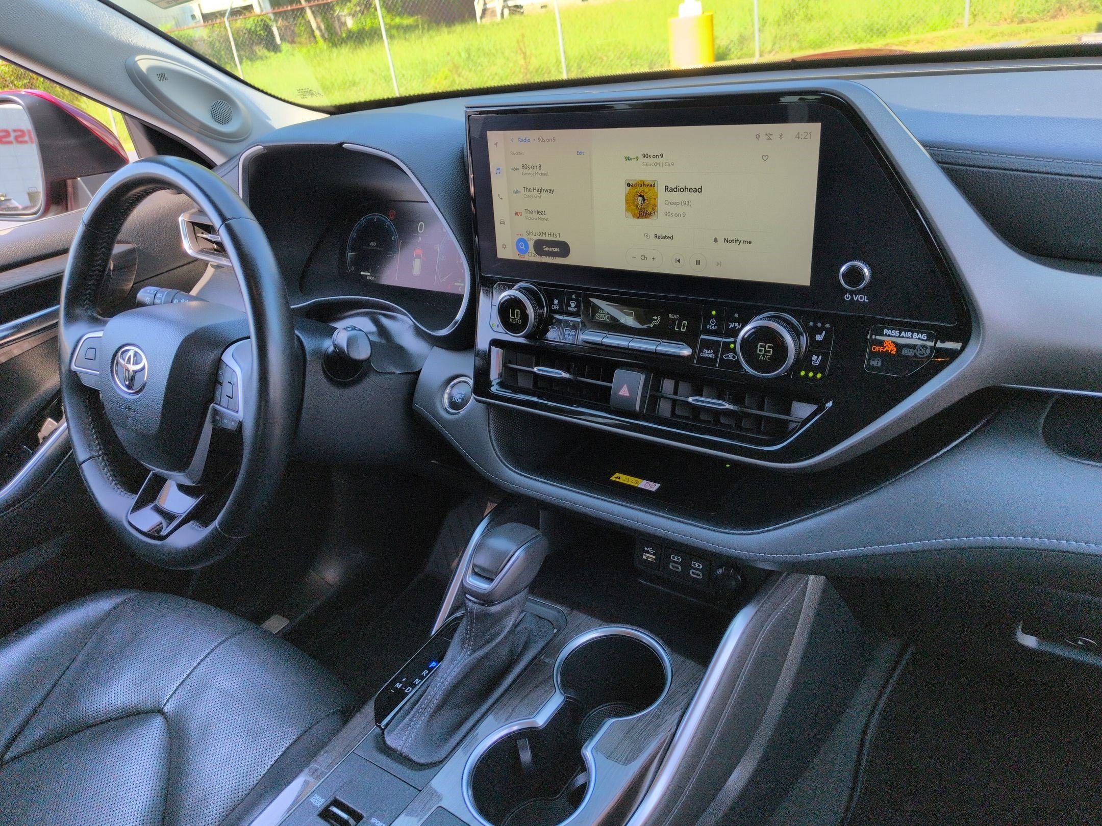 Used 2023 Toyota Highlander Limited FWD image 35