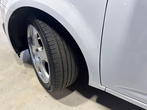 Used 2015 Chevrolet Sonic LTZ FWD image 3