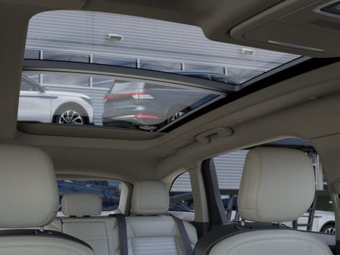 New 2026 Lincoln Nautilus Reserve AWD/4WD image 22