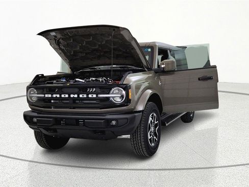 New 2026 Ford Bronco Outer Banks AWD/4WD image 34