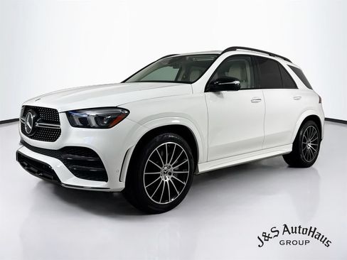 Used 2023 Mercedes-Benz GLE 450 4MATIC w/ AMG Line Exterior image 3