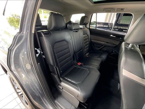 Used 2022 Volkswagen Atlas SEL AWD/4WD image 17