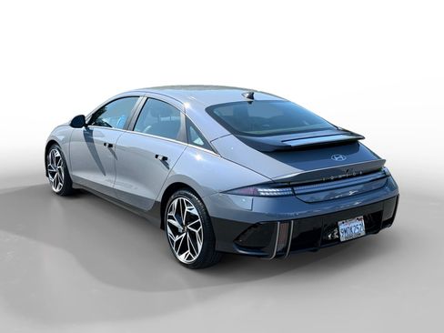 Certified 2024 Hyundai Ioniq 6 SEL RWD image 3