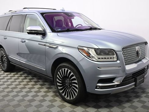 Used 2020 Lincoln Navigator Black Label w/ Cargo Convenience Package AWD/4WD image 8
