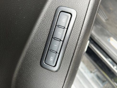 Used 2019 GMC Yukon XL Denali w/ Denali Ultimate Package RWD image 14