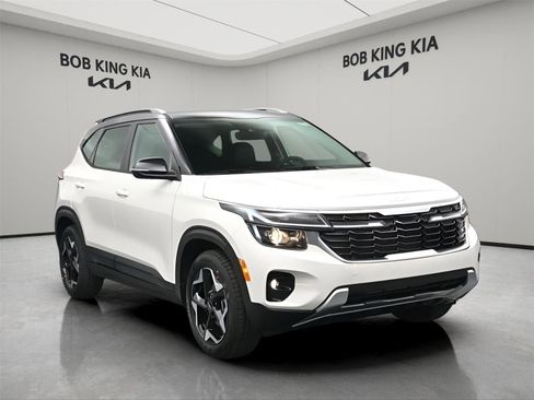 New 2026 Kia Seltos S FWD image 16
