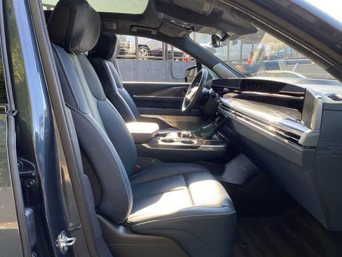 Certified 2026 Cadillac Escalade IQ Sport 2 AWD/4WD image 19
