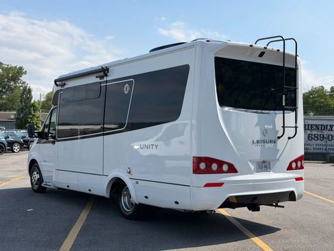 Used 2024 Mercedes-Benz Sprinter 3500 image 5